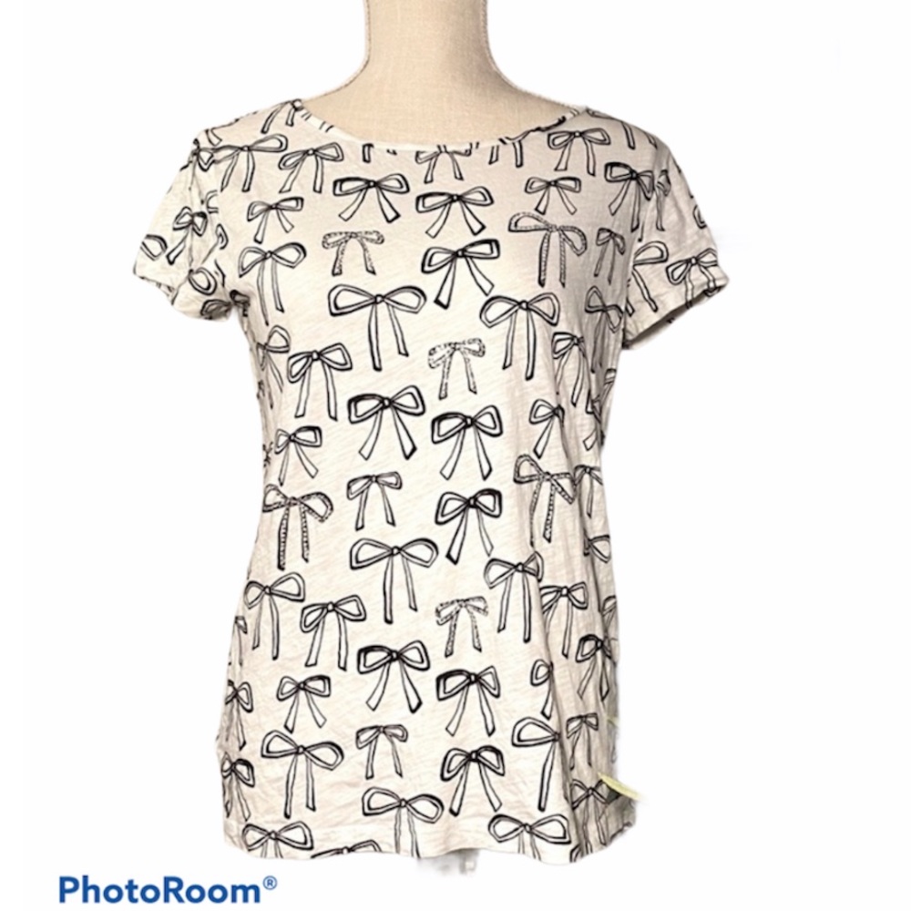 Loft Short Sleeve White Bow Print Tee Size Medium